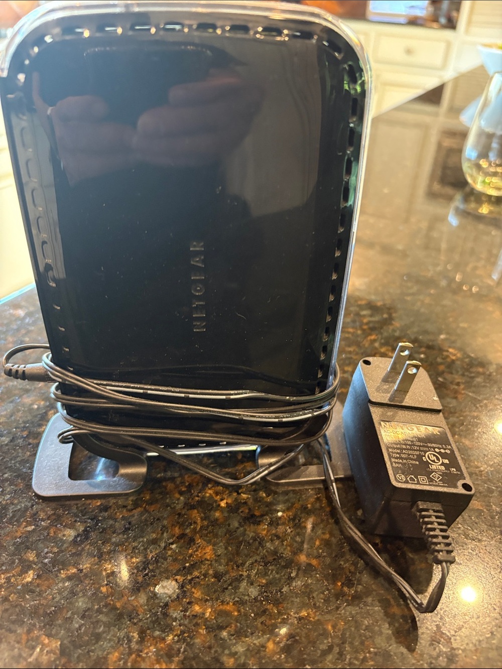 NETGEAR Black Wireless Router with Attached Cords - Picture 4 of 4